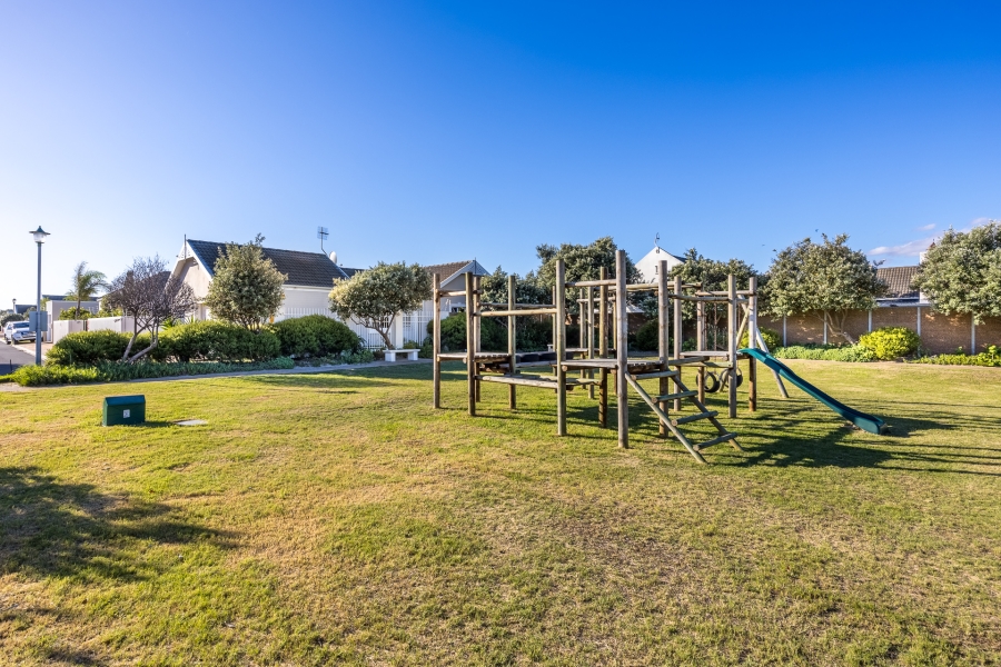 3 Bedroom Property for Sale in Sunningdale Western Cape